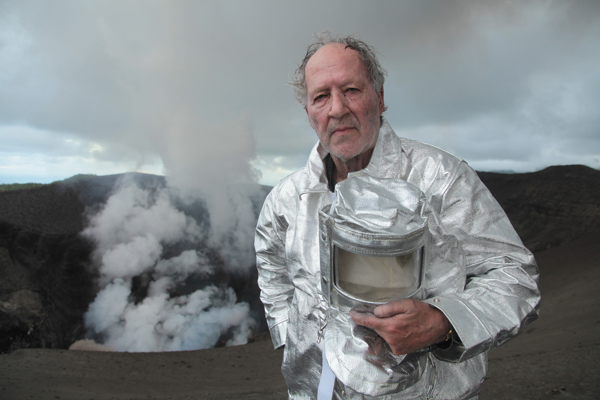 Avec Into the Inferno, Werner Herzog vous emmène au cœur des volcans