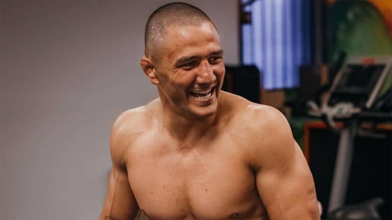 aaron pico physique epique