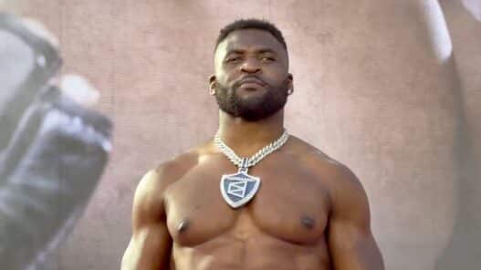 physique monstrueux ngannou mvp mma