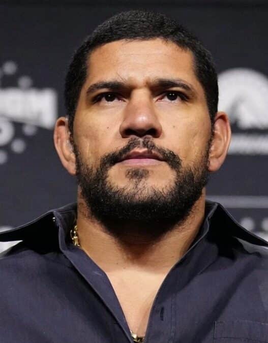 alex pereira acheve transformation ciryl gane