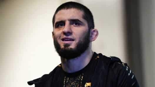 islam makhachev titre prestigieux avant ufc 330
