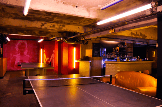 Le Gossima Ping Pong Bar, Chill & Pong