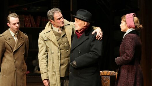 Festival d’Anjou - A tort et à raison… ou l’art au service de la politique ?