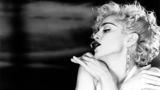 Madonna Vogue