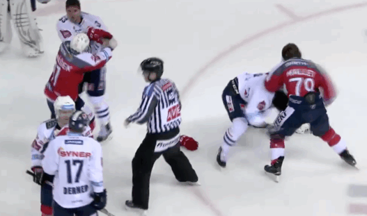 hockey-extraliga-scotka-bagarre