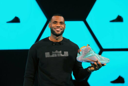 la-connerie-du-jour-adidas-avait-la-possibilite-de-signer-lebron-james