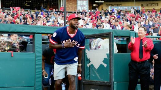 Quand LeBron James débarque dans le stade des Cleveland Indians