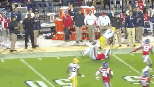 Leonard Fournette a roulé sur un pauvre défenseur