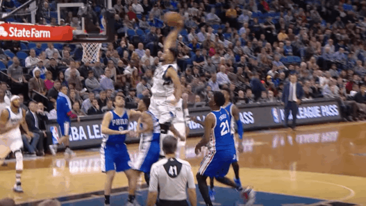 Karl Anthony Towns explose Joel Embiid et Timothe Luwawu-Cabarrot