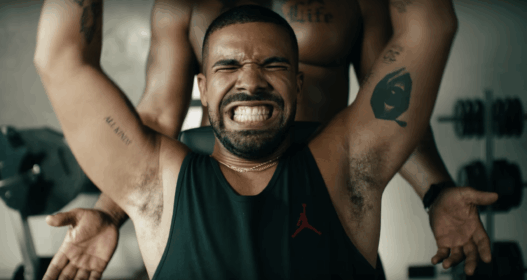 La publicit&eacute; compl&eacute;tement folle de Drake pour Apple Music