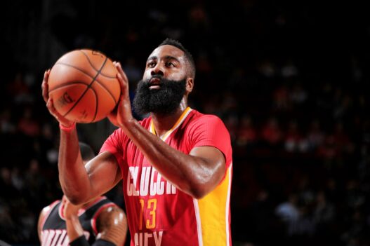 Nouveau triple double pour James Harden contre les Blazers