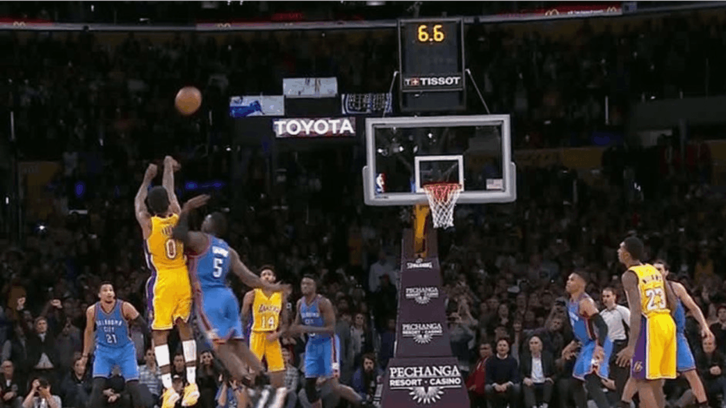 Un buzzer beater et le game winner contre OKC pour Nick Young