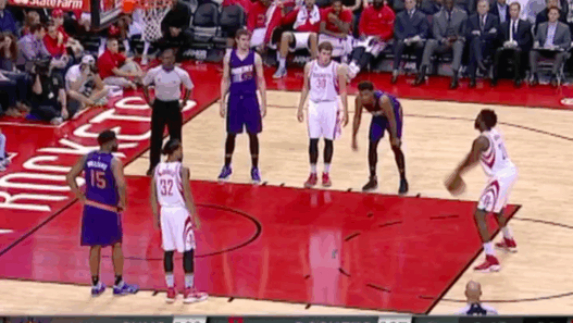 Comment Chinanu Onuaku a réussi à progresser aux lancers francs ?