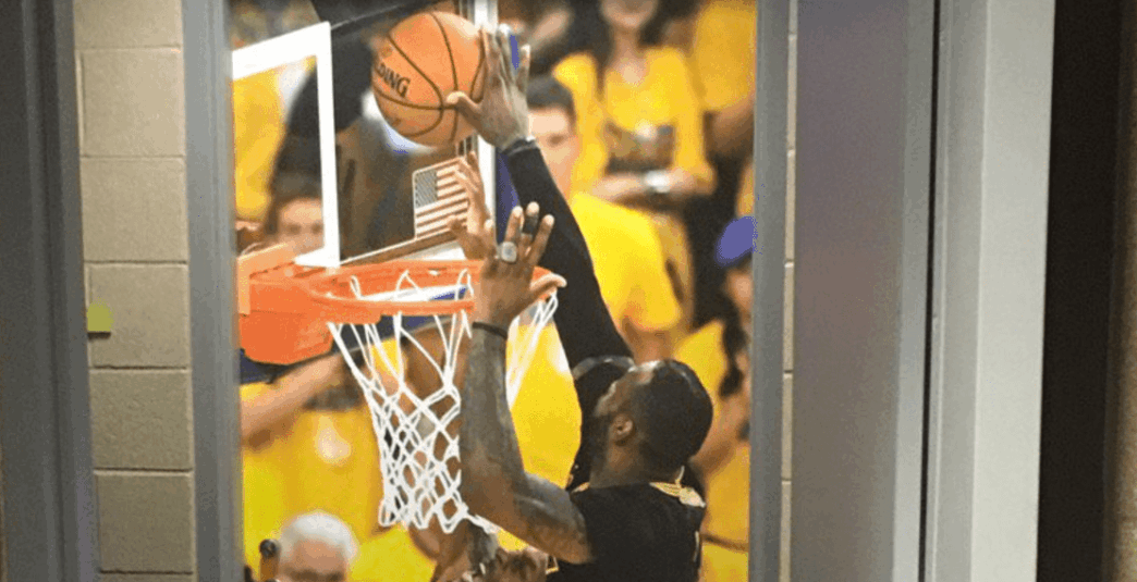 Les Cavaliers ont magnifiquement trollé les Warriors