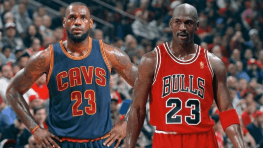 Michael Jordan vs. LeBron James 32 ans