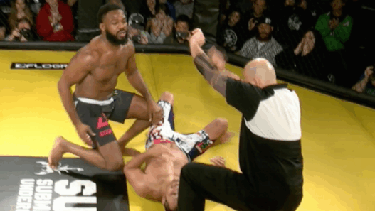 Submission Underground 2 &ndash; Jon Jones s&rsquo;est amus&eacute; avec Dan Henderson