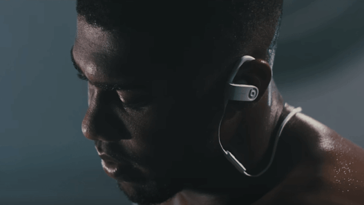 Test Beats Powerbeats3 &ndash; on a test&eacute; les &eacute;couteurs de LeBron James