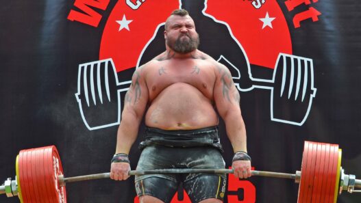 Le record de 500 kilos d’Eddie Hall a failli causer sa perte