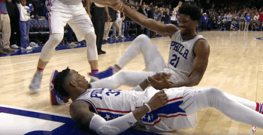 Les Sixers d’un grand Embiid tapent les Wolves au Buzzer