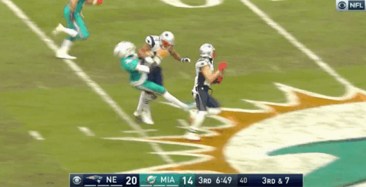 Michael Floyd claque le bloc de l’année contre Tony Lippett