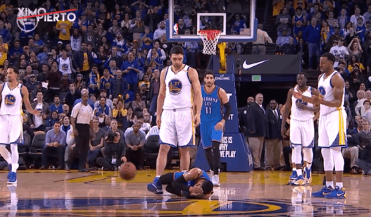 Zaza Pachulia Russell Westbrook