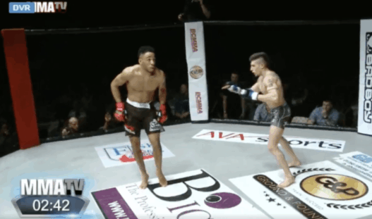 BCMMA - Joe Harding chambre son adversaire et se prend un sale KO