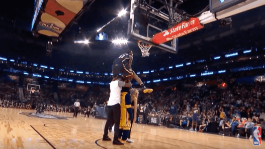 Glenn Robinson III remporte le concours de dunks