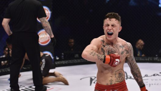 James Gallagher – joue là comme Conor McGregor