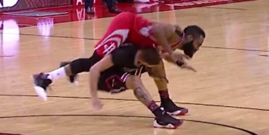 James Harden, le filou magnifique contre les Chicago Bulls