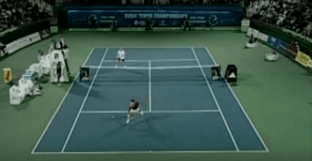 Roger Federer et son lob de légende contre André Agassi à Dubai en 2005