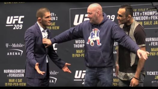 UFC 209 - Khabib Nurmagomedov et Tony Ferguson se chauffent