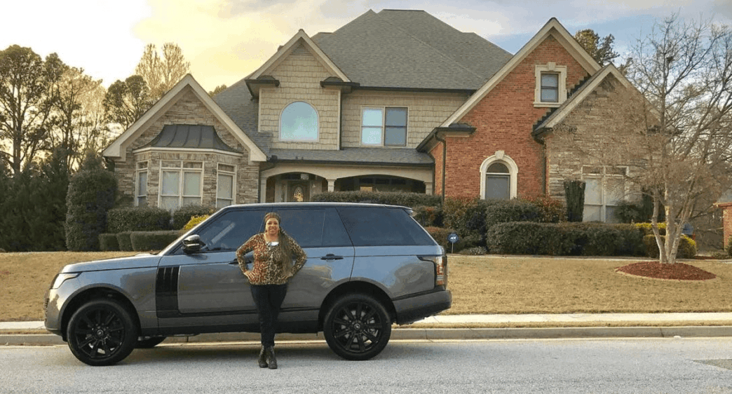 Amari Cooper, joueur des Raiders offre une voiture et une maison à sa mère