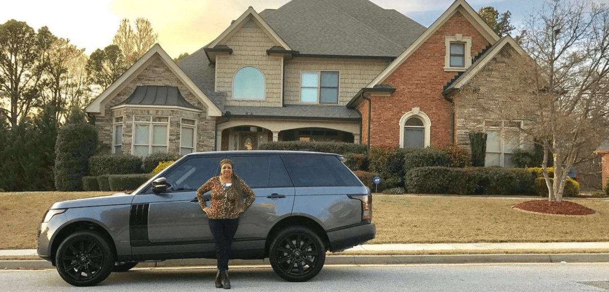 Amari Cooper, joueur des Raiders offre une voiture et une maison à sa mère
