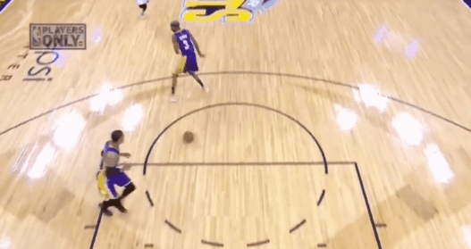 Corey Brewer résume la saison des Lakers en une action