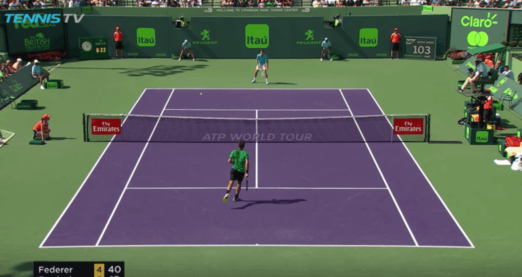 L’amorti génial de Roger Federer qui laisse Tomas Berdych sur place