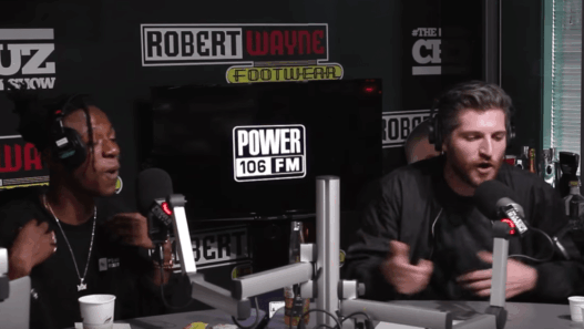 Joey Badass impressionné par le rappeur Harry Mack en impro totale