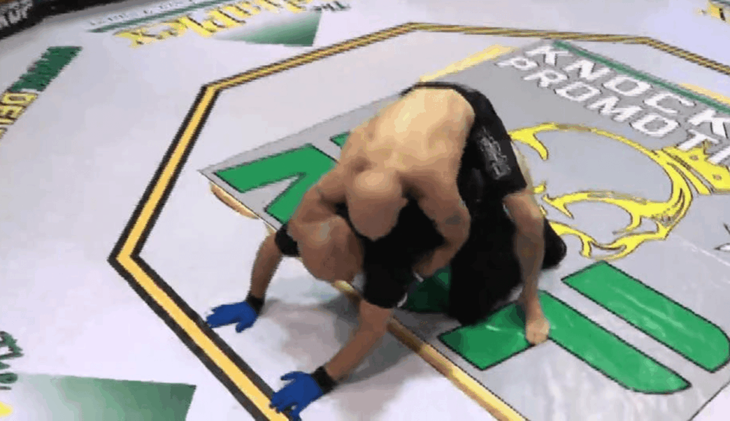 KOP 54 - Joseph Nehm étrangle l’arbitre après avoir été mis KO