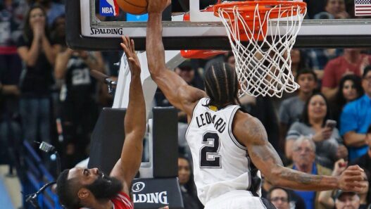 Kawhi Leonard fait la totale aux Rockets – Game Winner et block sur Harden