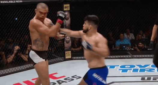 Kelvin Gastelum termine Vitor Belfort