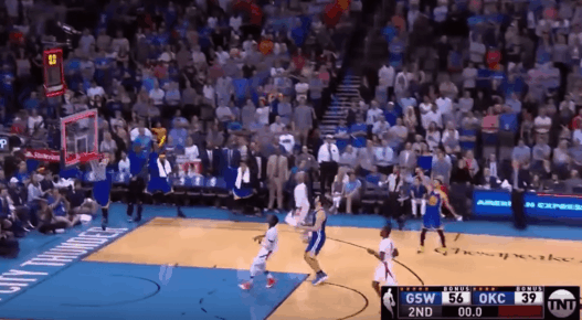 Le buzzer beater de Stephen Curry juste après la bagarre contre OKC