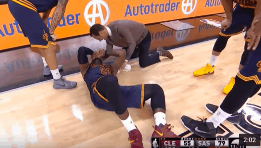 Les Cavaliers touchent le fond : défaite, perte de la 1ere place, blessure de LeBron