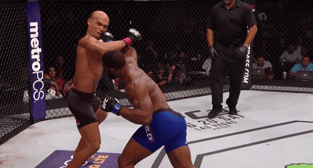 UFC 201 – Quand Tyron Woodley envoyait une bombe sur Robbie Lawler