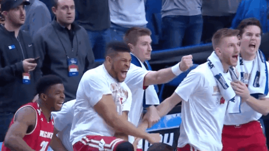 Villanova, champion en titre et numéro 1, éliminé par Wisconsin après un match fou