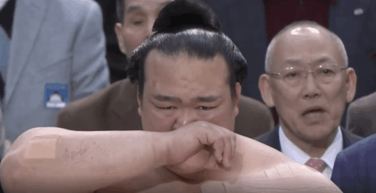Pour son premier combat en tant que Yokozuna, Kisenosato l’emporte