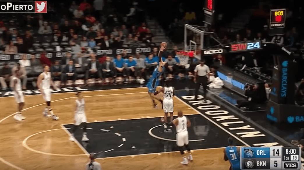 Aaron Gordon en mode A380 contre les Brooklyn Nets