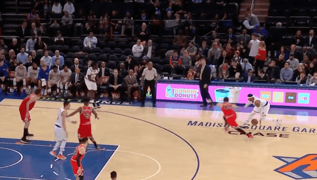 Carmelo Anthony casse les chevilles de Nikola Mirotic et envoie le trois-points lointain