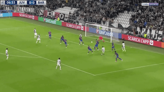 Dybala ouvre le score pour la Juventus contre le Barça