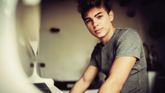 Emanuele Fasano - L’incroyable histoire du pianiste de la station