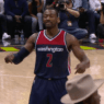 John Wall trashtalk Gucci Mane, Quavo et Julio Jones pendant le match contre les Hawks