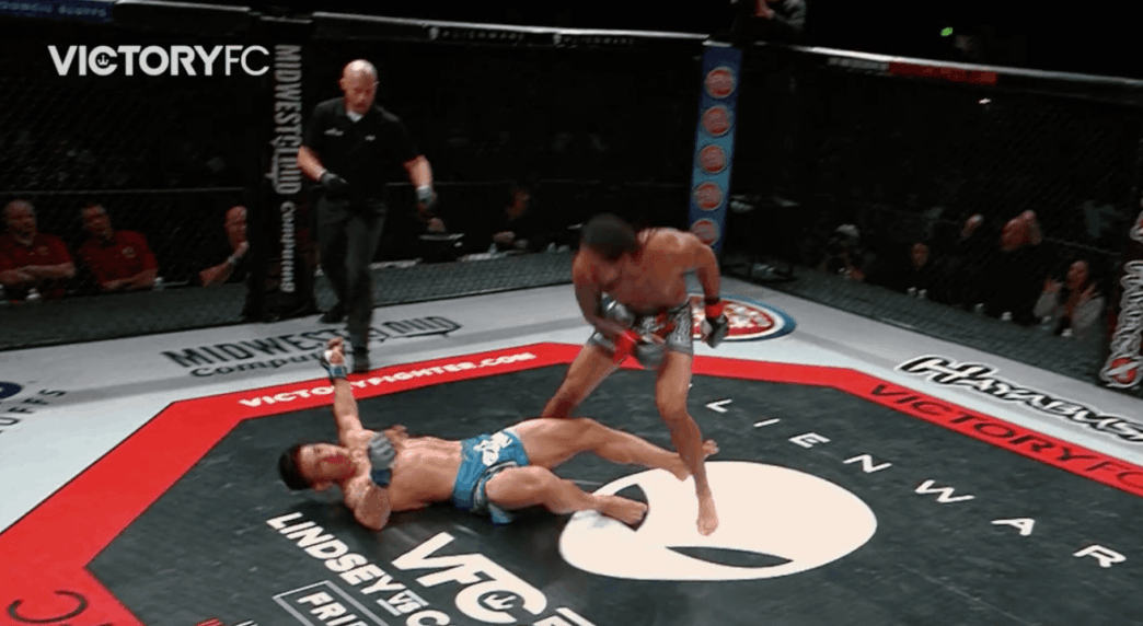 Kassius Kayne vs Maki Pitolo - Un KO après 4 secondes dans le 2e round au VFC 54
